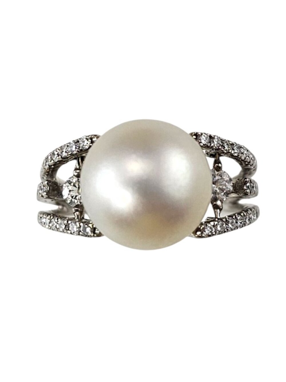 18K White Gold Pearl and Diamond Ring Size 6.5-6.75 #25636
